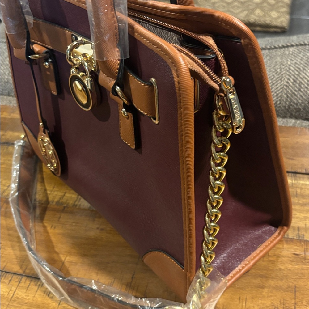 DASEIN NWT Dark Maroon and Brown Shoulder Purse/ Handbag. - Picture 5 of 11